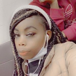 Meet your Posher, Brie